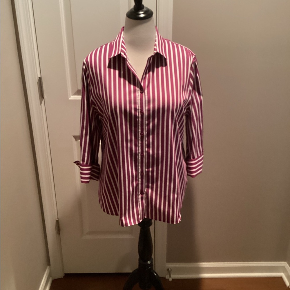 Chicos’ Burgundy & White No Iron Shirt